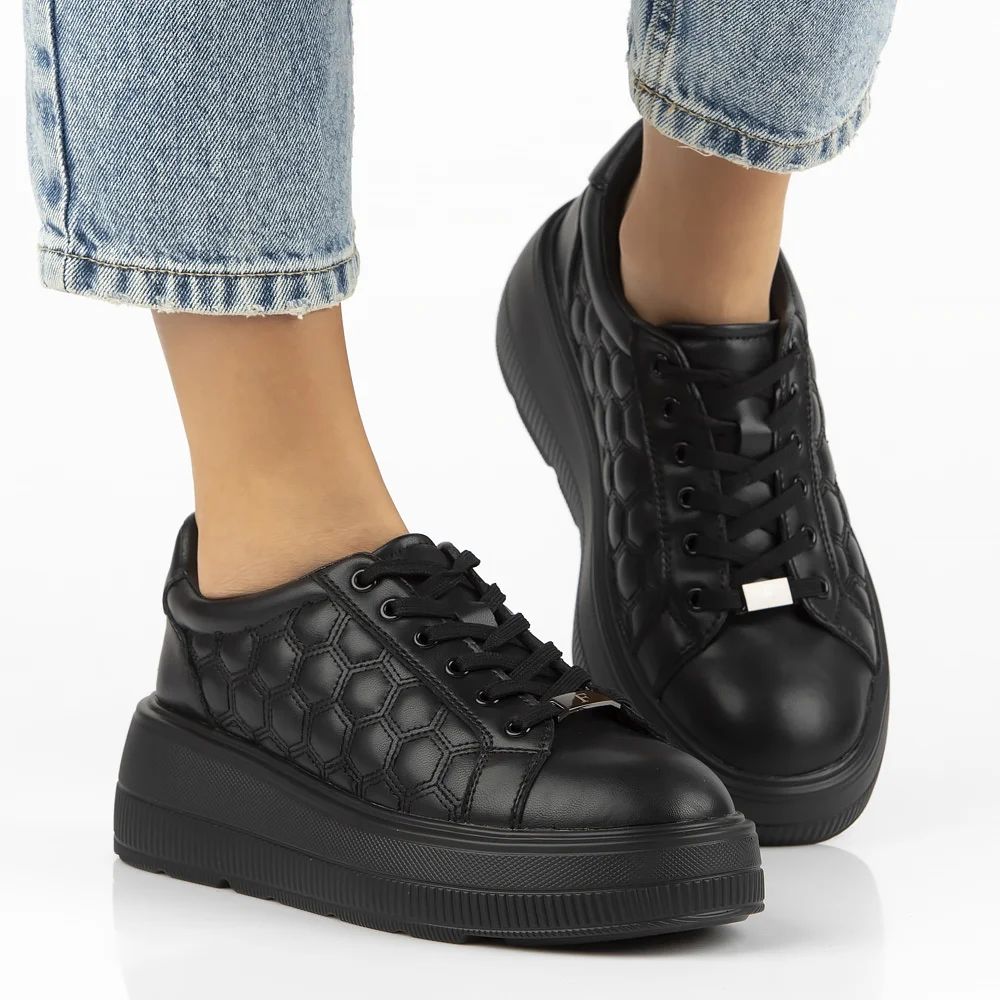 Skórzane czarne półbuty sneakersy na platformie Filippo DP7285/25  - Filippo zdjęcie 1