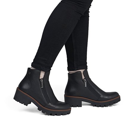 Skórzane botki Rieker 79254-00 czarny