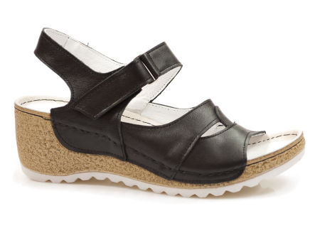 Czarne sandały na koturnie Lemar 50086