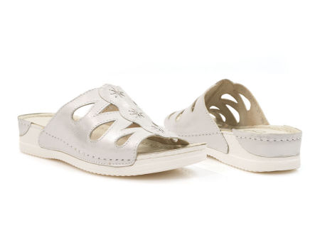 Skórzane klapki Dolce Pietro 2013