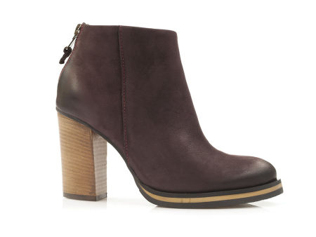 Bordowe botki na wyższym obcasie Carinii B4089