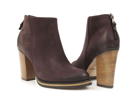 Bordowe botki na wyższym obcasie Carinii B4089