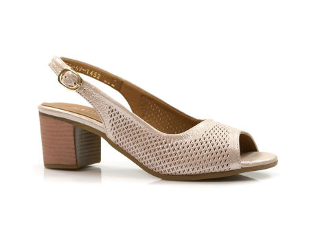 Pudrowe sandały Badura 4756