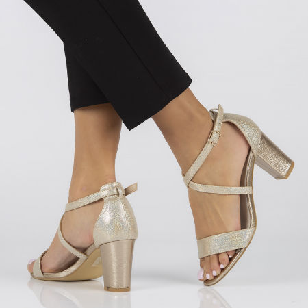 Złote sandały na słupku Filippo DS1276
