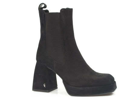 Czarne botki zamszowe Carinii B7563