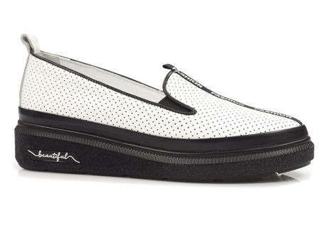 Białe ażurowe półbuty Ravini 195.502