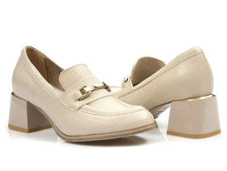 Beżowe półbuty na niskim obcasie Lemar 20111