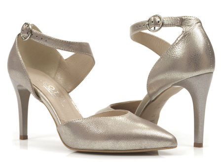 Złote czółenka szpilki Kotyl 7289