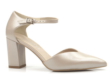 Perłowe czółenka Kotyl 3779