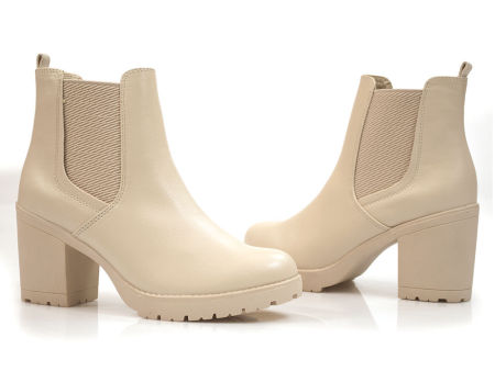 Beżowe botki na obcasie Marco Tozzi 25414