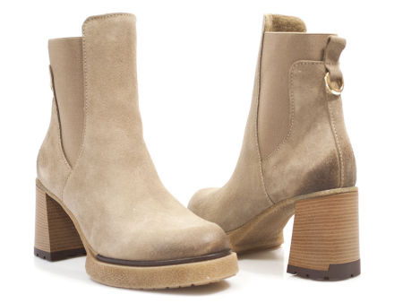 Beżowe botki na obcasie Lemar 60440