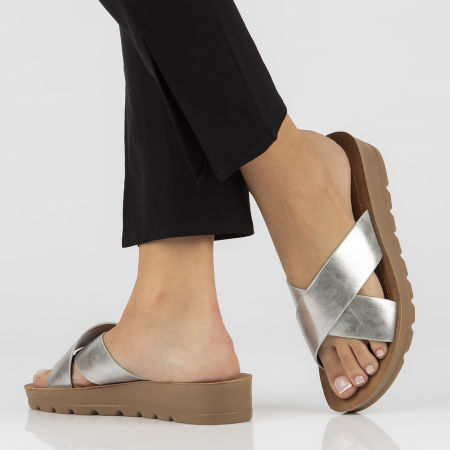 Srebrne klapki Filippo DK3611/22 SI