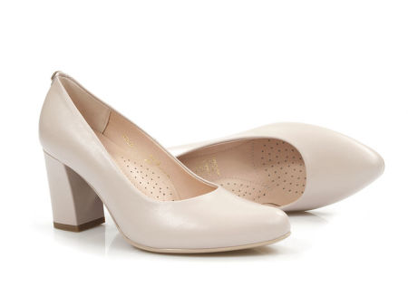 Pudrowe półbuty czółenka Sala 9214 698