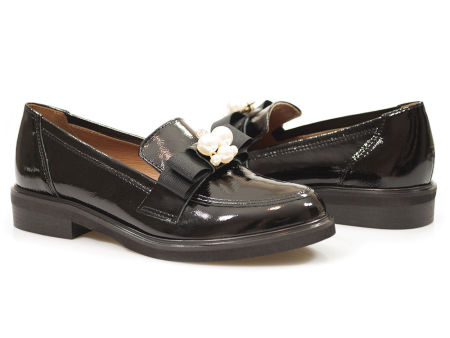 Czarne półbuty lakierowane mokasyny Gamis 7441