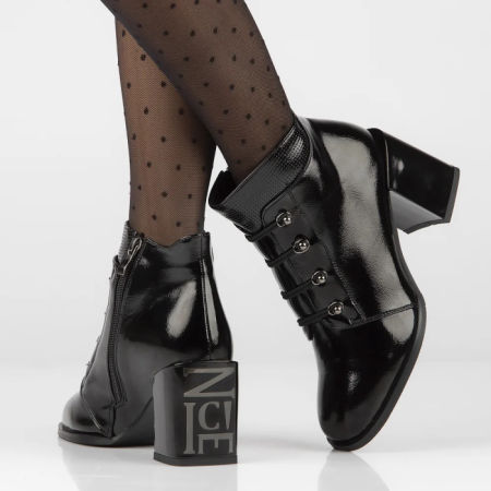 Czarne lakierowane botki trzewiki Filippo DBT4891