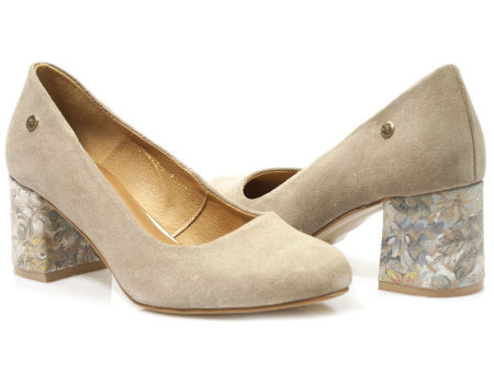 Beżowe półbuty czółenka na klocku Maciejka 3356S-04