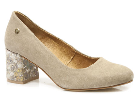 Beżowe półbuty czółenka na klocku Maciejka 3356S-04