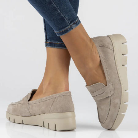 Beżowe półbuty na platformie koturny Filippo DP6248