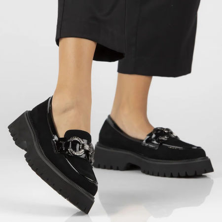 Półbuty czarne zamszowe mokasyny na platformie Filippo DP6497