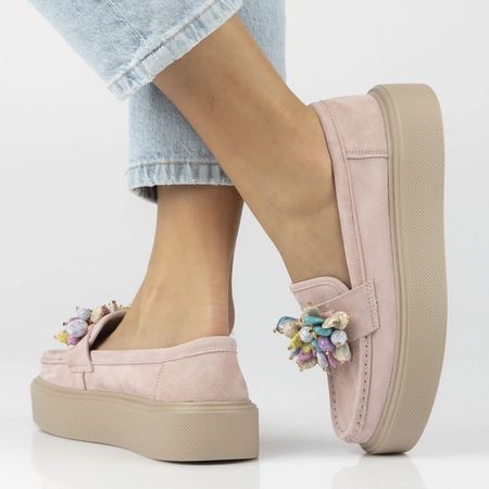 Zamszowe mokasyny półbuty z koralikami Filippo DP6765/26 róż