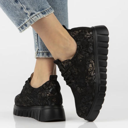Skórzane czarne półbuty sneakersy na platformie Filippo DP6846/25 print - Filippo zdjęcie 2