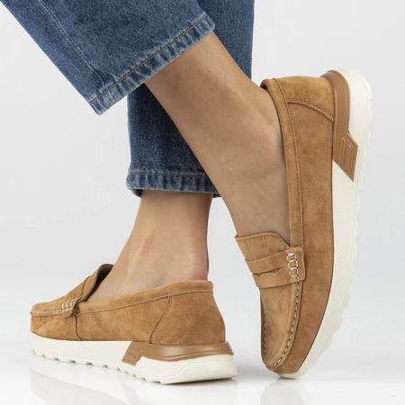 Zamszowe półbuty mokasyny na platformie Filippo DP7528/26 camel