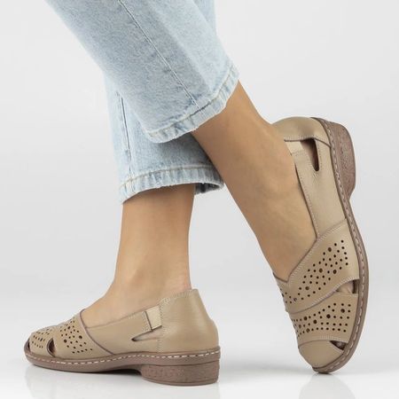 Ażurowe wsuwane półbuty Filippo DP7759/26 beż