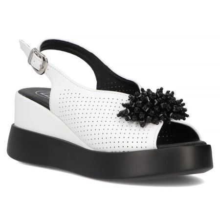 Białe sandały na koturnie Filippo DS6076