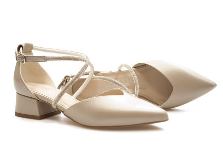 Czółenka ślubne Kotyl 9943 beż perła z cyrkoniami