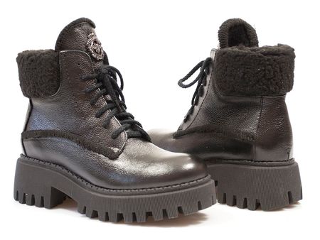 Czarne trzewiki z futerkiem Lemar 60374