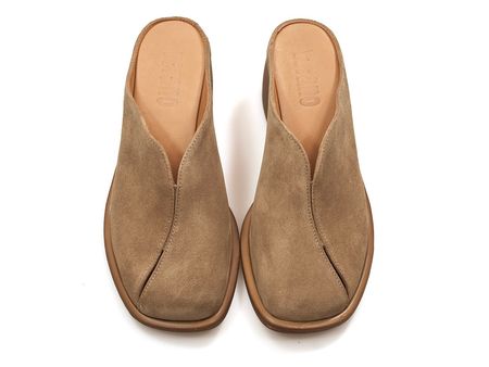 Brązowe skórzane klapki na obcasie Verano 020.1070